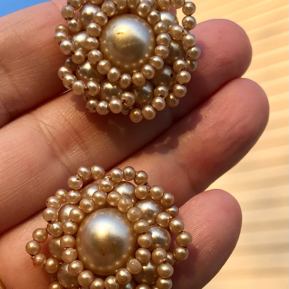 Antique 1940s Earrings faux pearl cluster flower screwback